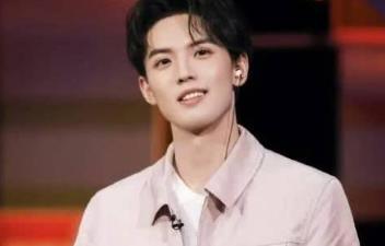 周峻纬的个人资料已婚,周峻纬婚纱照老婆照片 周峻纬的个人资料已婚,周峻纬婚纱照老婆照片