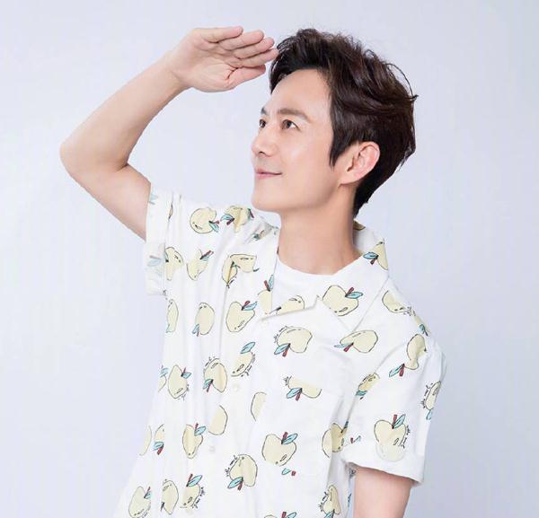 何炅真实身高体重(何炅和王嘉尔的综艺节目) 何炅真实身高体重(何炅和王嘉尔的综艺节目)